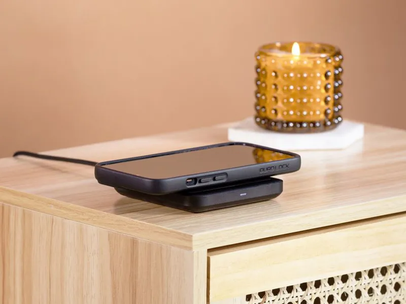 Quad Lock MAG Wireless Charging Pad - Black - Image 7