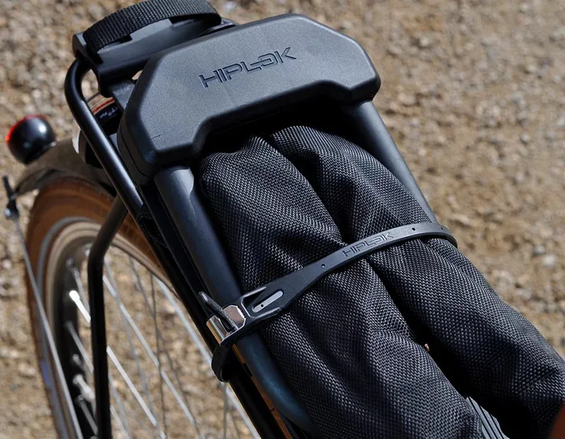 Hiplok E-DX Chain And U-Lock Combo - 10mm/110cm - Black - Image 2