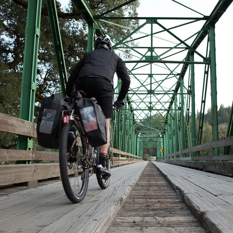 Blackburn Outpost Rear Pannier Rack - Titanium - Image 2