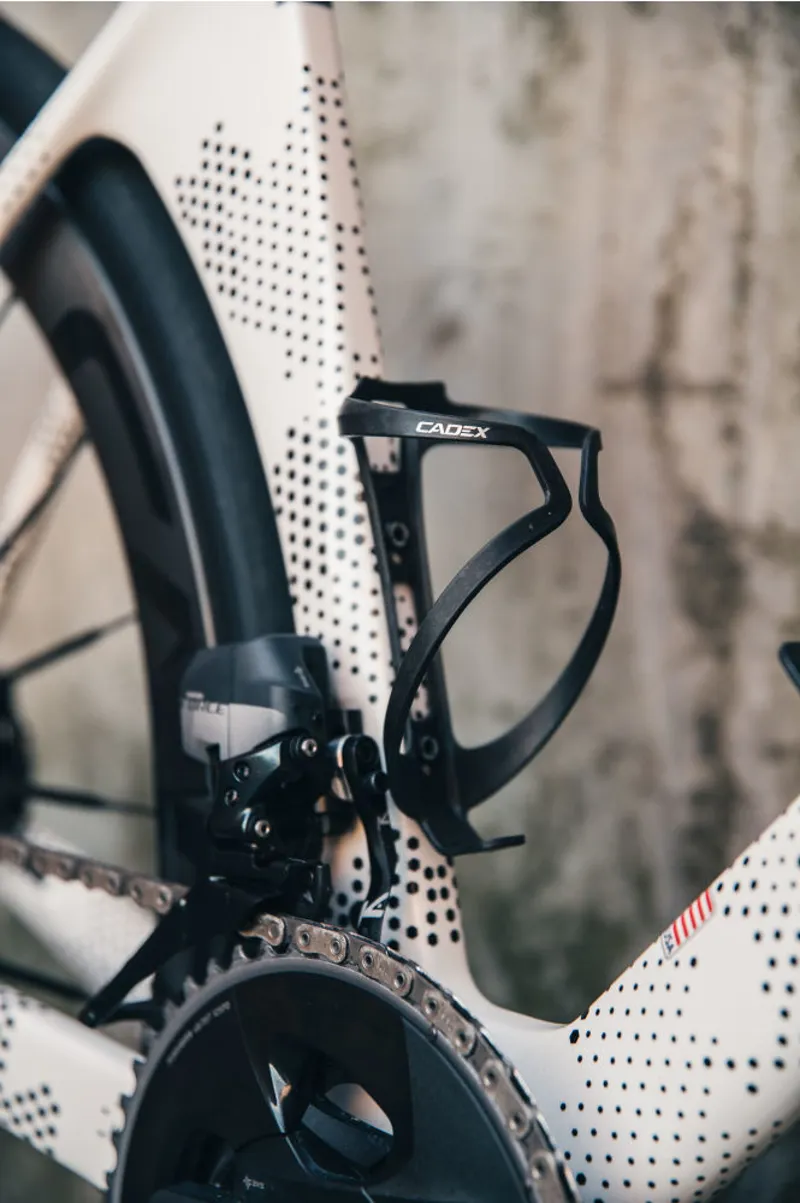 Cadex Water Carbon Bottle Cage - Black - Image 5